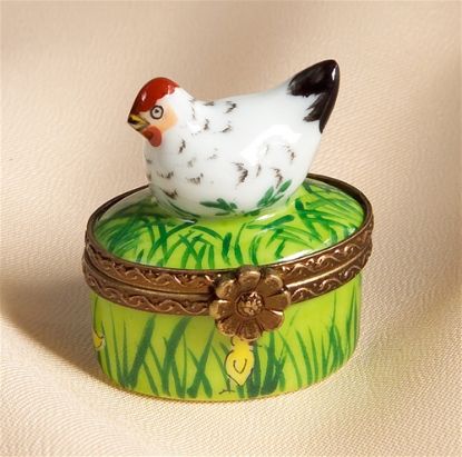 Picture of Limoges Mini White Hen Box