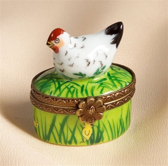 Picture of Limoges Mini White Hen Box