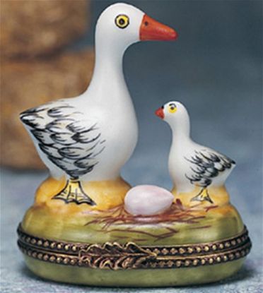Picture of Limoges Mother and Baby Goose Box
