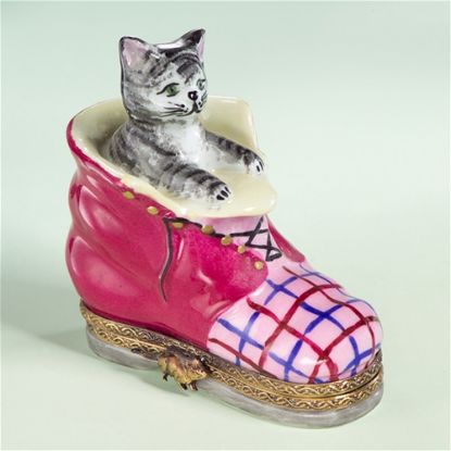 Picture of Limoges Gray Cat on Pink Shoe Box