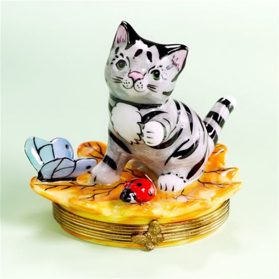 Picture of Limoges Gray Cat on Leaf with Butterfly Box