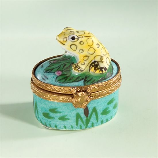 Picture of Limoges mini Frog on Pond Box