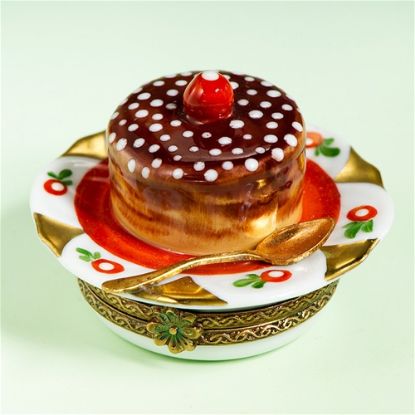 Picture of Limoges Chocolate Cake Dessert Box