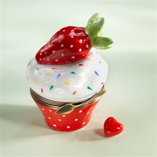 Picture of Limoges Strawberry Cupcake Box
