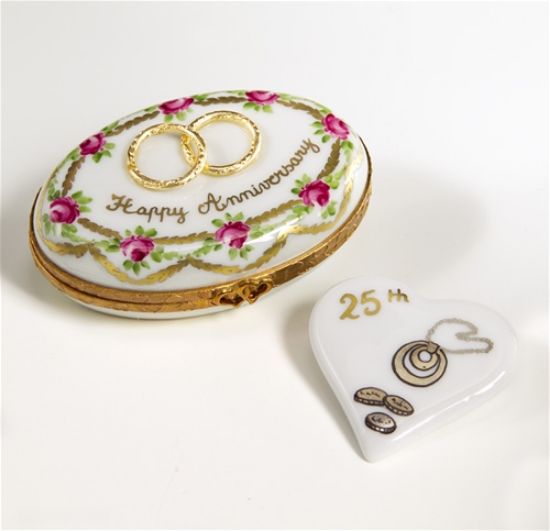Picture of Limoges Anniversary Box with Year Heart