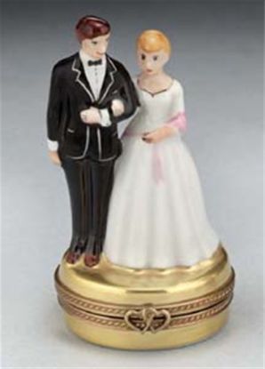 Picture of Limoges Wedding Couple on Gold Box
