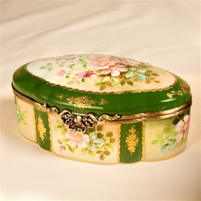 Picture of Limoges Antique Roses Green Treasure Chest  