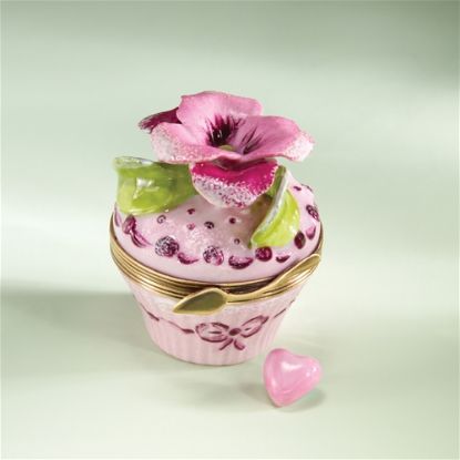 Picture of Limoges Pink Pansy Cupcake Box with Heart