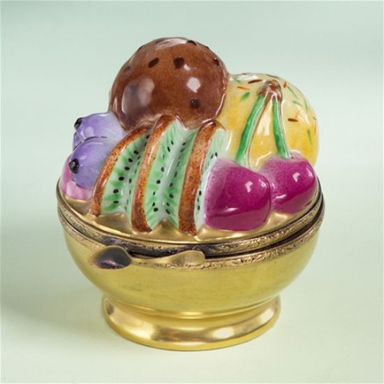 Picture of Limoges Gold  Bowl with Fruits  Box