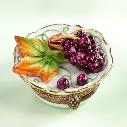 Picture of Limoges Grapes Plate box