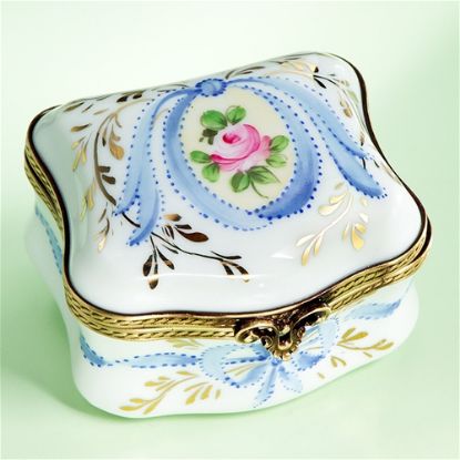 Picture of Limoges Ribbons and Roses Regency Box