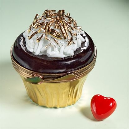 Picture of Limoges Chocolate and Cream Cupcake Box