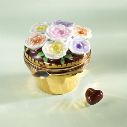 Picture of Limoges Cupcake with Flowers and Chocolate Heart Box