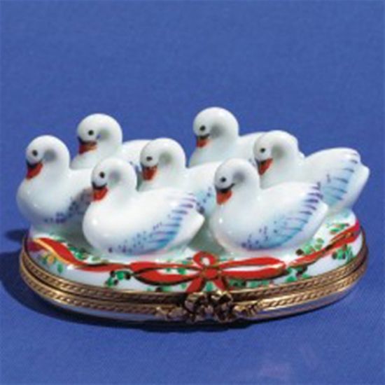 Picture of Limoges 7 Swans Swimming Box