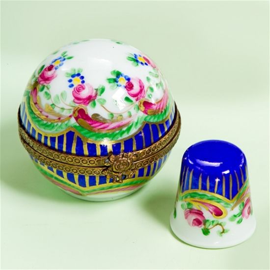 Picture of Limoges Sevres decor round Box with Thimble  