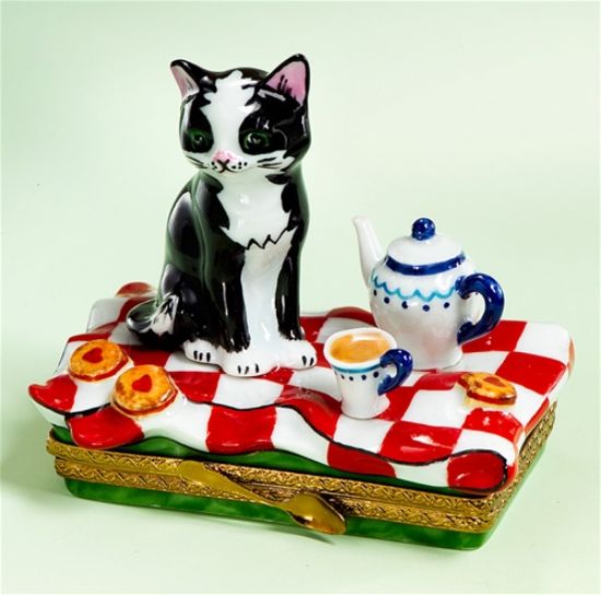 Picture of Limoges Black Cat at 5 O'Clock Tea Box