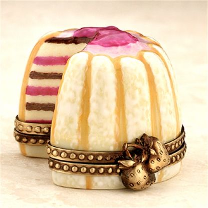 Picture of Limoges White Layered Cake Box