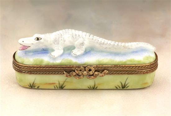 Picture of Limoges White Aligator Box