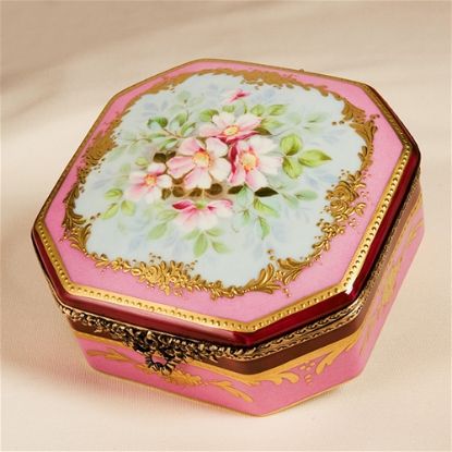 Picture of LImoges Antique Style Pink Roses Chest Box