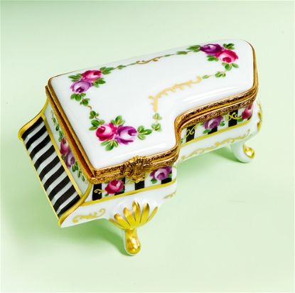 Picture of Limoges Classic Concert Piano with Roses Box