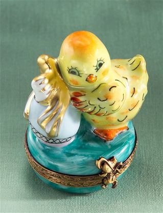 Picture of Limoges Easter Egg with Chicken Box
