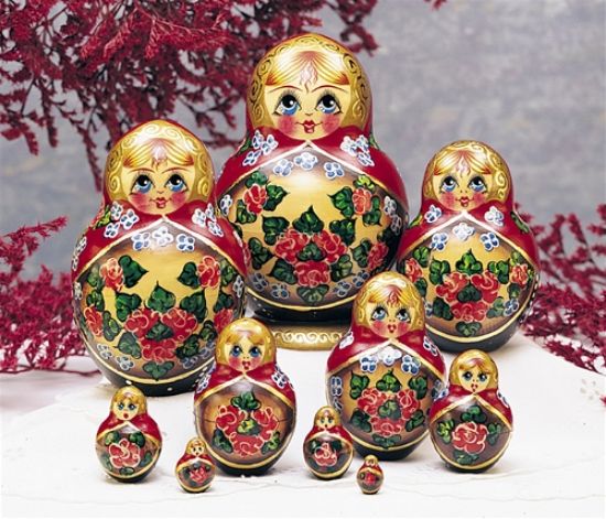 Picture of Russian Girls with Red Roses Matryoshka  Doll