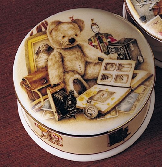 Picture of Teddy Traveler British China Box 