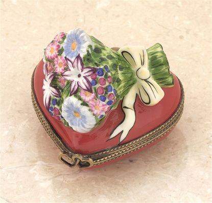 Picture of Limoges Heart with Floral Bouquet Box 