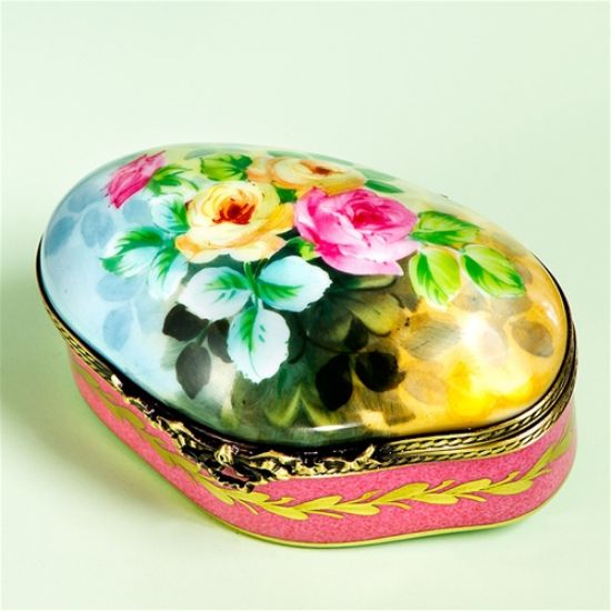 Picture of Limoges Romantic Roses on Pink Base with Gold Leaf Box