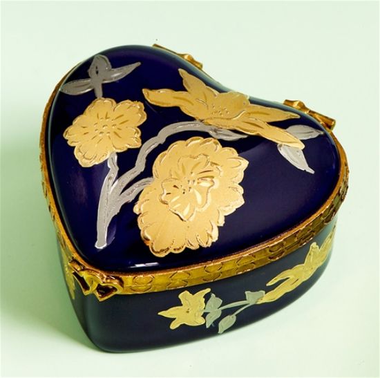 Picture of Limoges  Cobalt Blue Heart with Gold Flowers Box