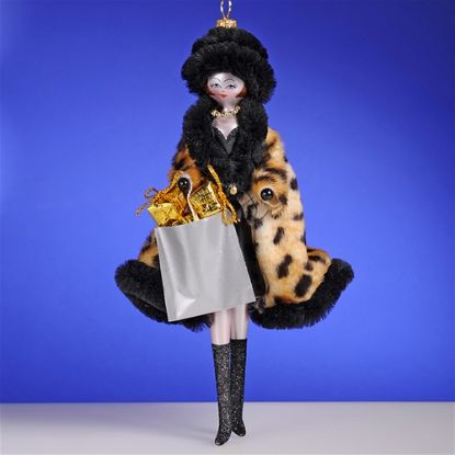 Picture of De Carlini Lady Shopping with Fur Hat  Ornament