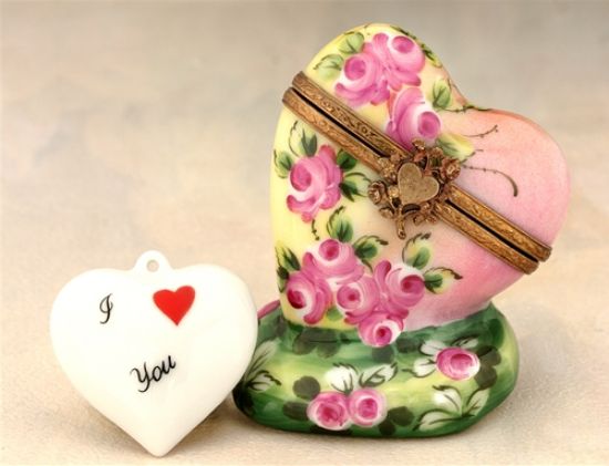 Picture of Limoges Heart with Roses Box and  I Love You Heart