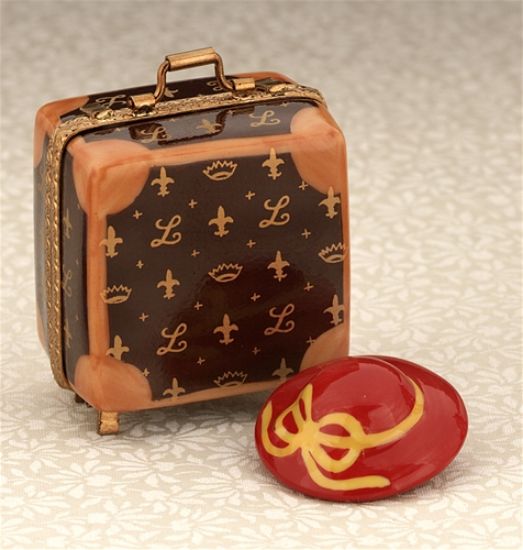 Picture of Limoges Elegant Traveling Bag with Red Hat Box