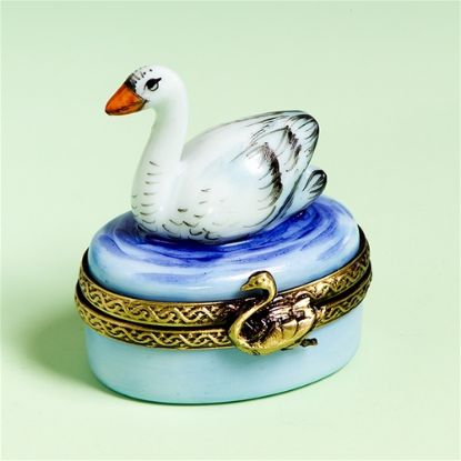 Picture of Limoges Mini Swan on Lake Box