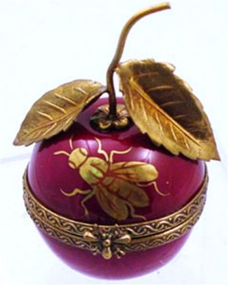 Picture of Limoges Cherry with Gold Bee Box