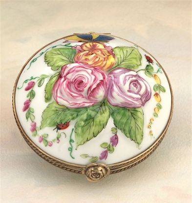 Picture of Limoges Three 3d Roses Round Box