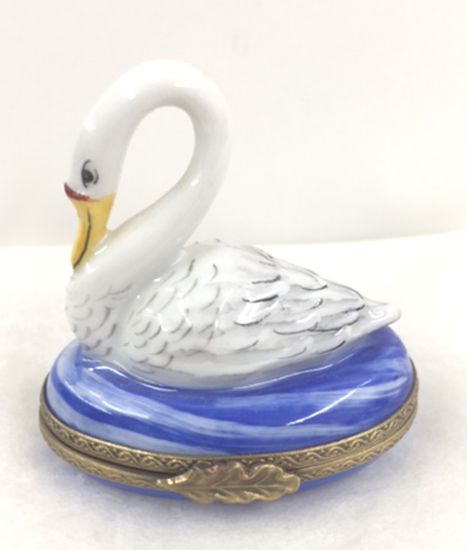 Picture of Limoges Elegant Swan on Lake Box