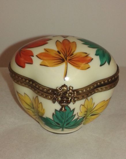 Picture of Limoges Multi Color Fall Leaves Box 