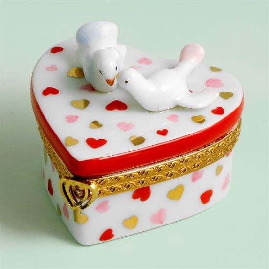 Picture of Limoges Two Doves on Heart with Hearts Box