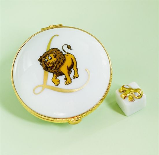 Picture of Limoges Lion L Box with Gift