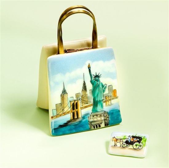 Picture of Limoges New York Shopping Bag with Carriage Card.