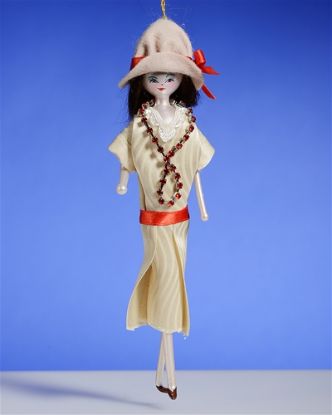 Picture of De Carlini Lady in Casual Ivory Dress with Hat Ornament