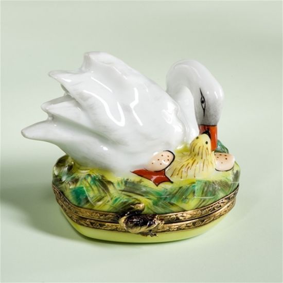 Picture of Limoges Swan and Cygnet Box