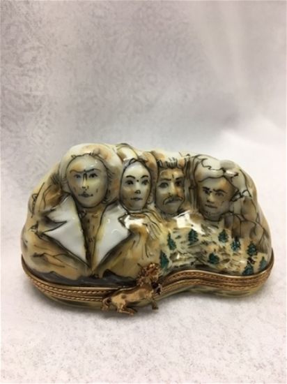 Picture of Limoges Mount Rushmore Box