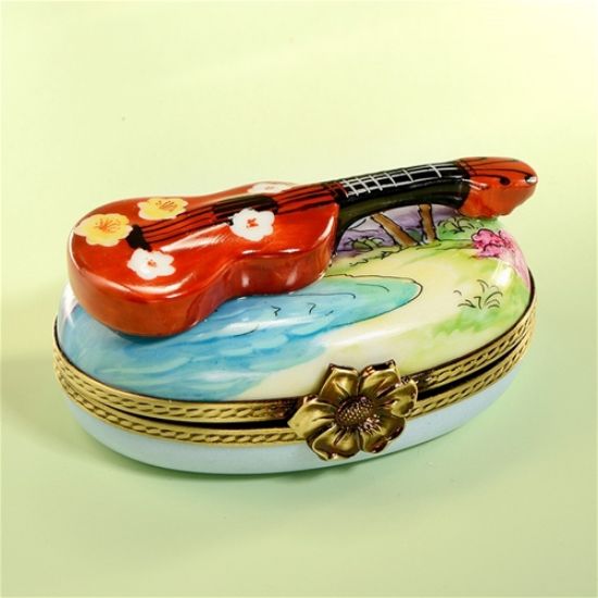 Picture of Limoges Marquise de Pompadour ™ Ukulele Box