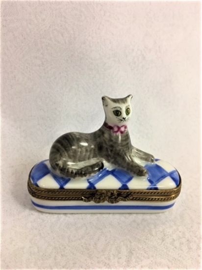 Picture of Limoges Gray Cat on Blue and White Oblong Box