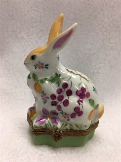Picture of Limoges Chamart Rabbit with Fruits Box