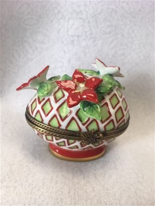 Picture of Limoges Egg with 3D Poinsettias Box