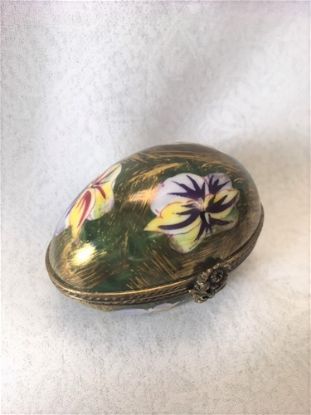 Picture of Limoges Gold Green Egg with Pansies Box 