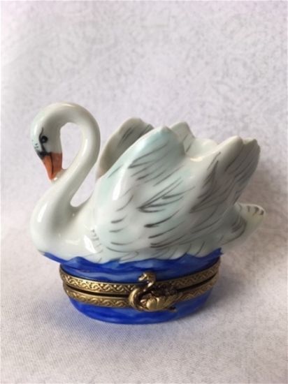 Picture of Limoges Swan on Blue Lake Box